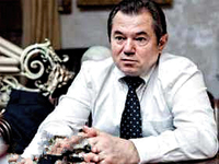 Sergej Glazev: Svéprávnou politiku, a ne dotovat Ameriku