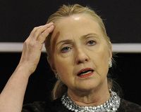 Hillary Clinton: K tomu, s čím bojujeme, jsme si pomohli sami
